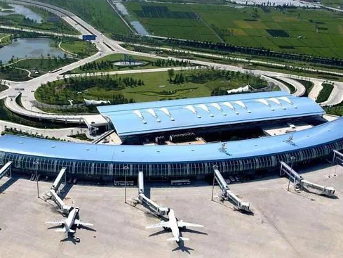 Napa pigura baja sing populer ing desain terminal bandara?