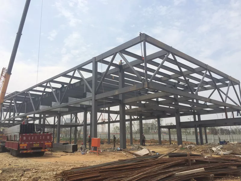 Konstruksi Bingkai Steel
